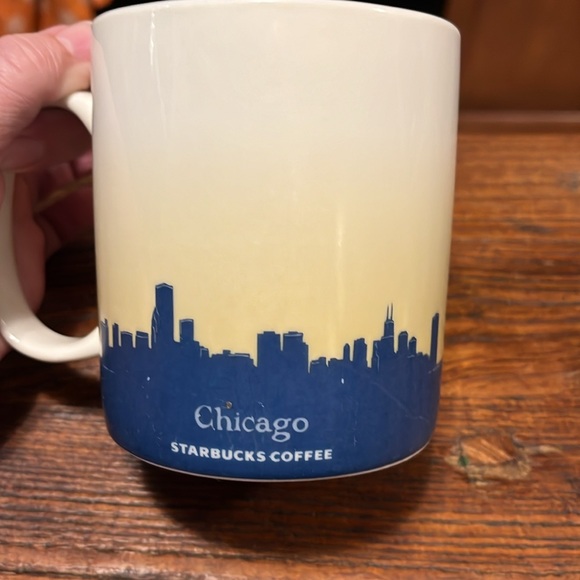 Chicago Starbucks Mug - Picture 2 of 6